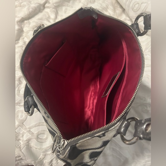 Coach Handbag - Picture 3 of 4